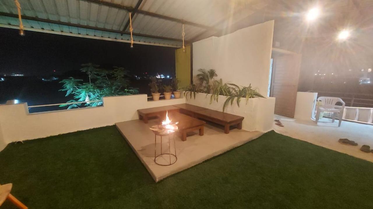 White Smoke Villa Igatpuri Zewnętrze zdjęcie
